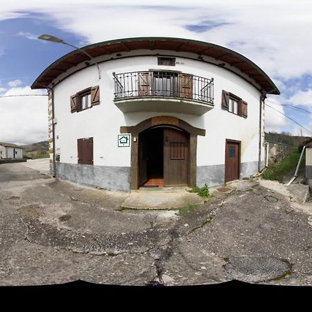 Lazkotzenea Guest House Mezkiriz Bagian luar foto