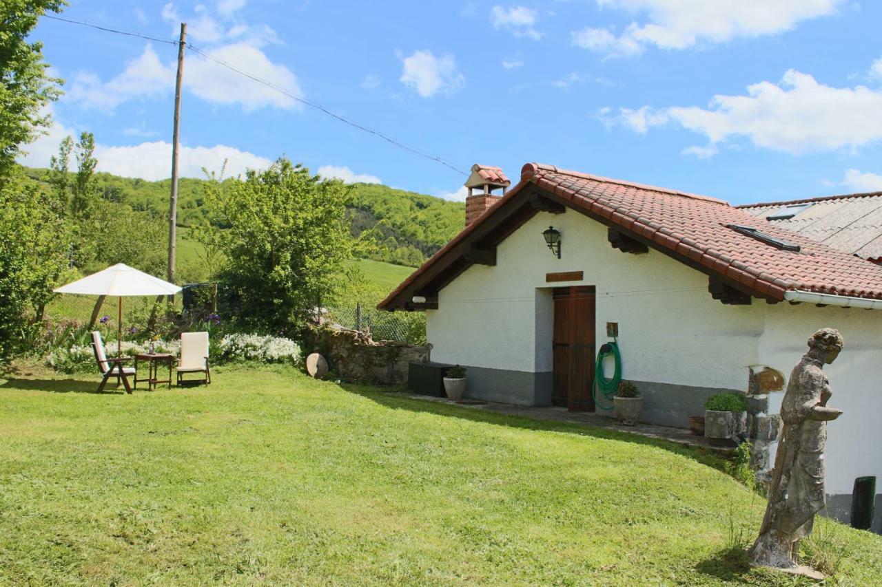 Lazkotzenea Guest House Mezkiriz Bagian luar foto